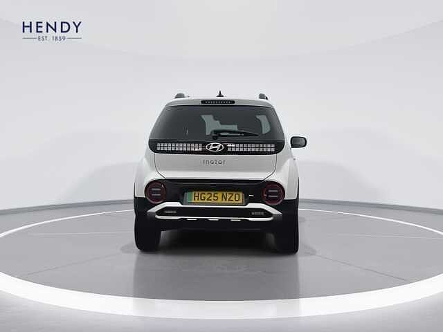Hyundai INSTER 49kWh 02 SPECIAL - ATLAS WHITE