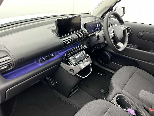 Hyundai INSTER 49kWh 02 SPECIAL - ATLAS WHITE