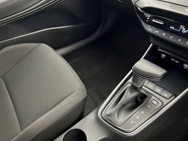 Hyundai BAYON TGDi DCT Premium