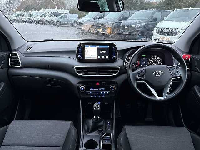 Hyundai TUCSON CRDi 48V MHD SE Nav POLAR WHITE