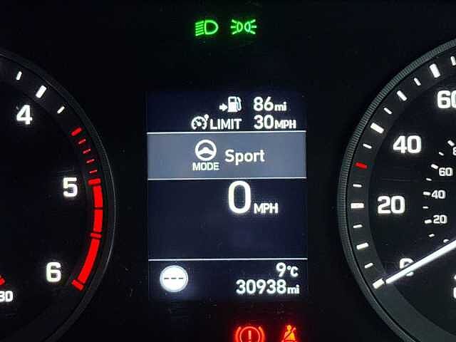 Hyundai TUCSON CRDi 48V MHD SE Nav POLAR WHITE