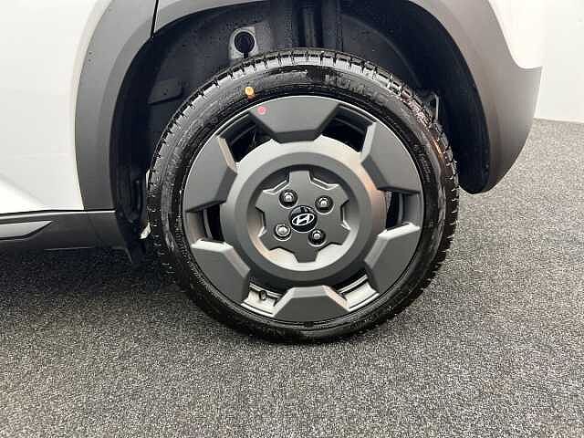 Hyundai INSTER 49kWh Cross