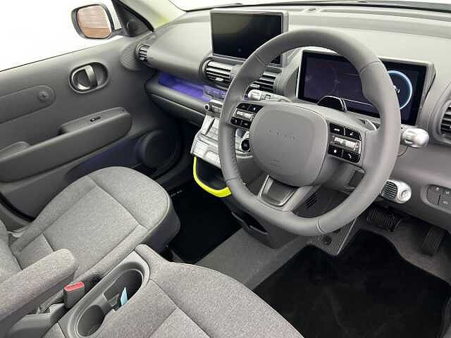 Hyundai INSTER 49kWh Cross