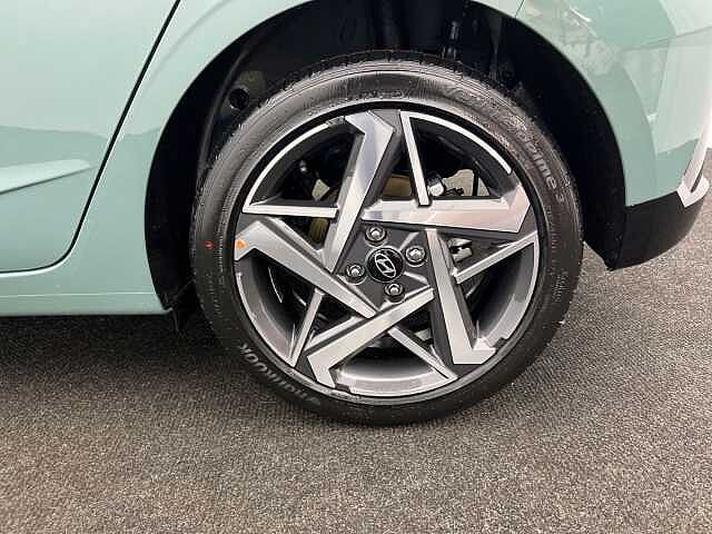 Hyundai I20 GDi 90 DCT Tech Line MANGROVE GREEN