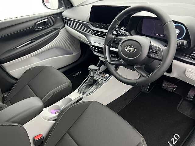 Hyundai I20 GDi 90 DCT Tech Line MANGROVE GREEN