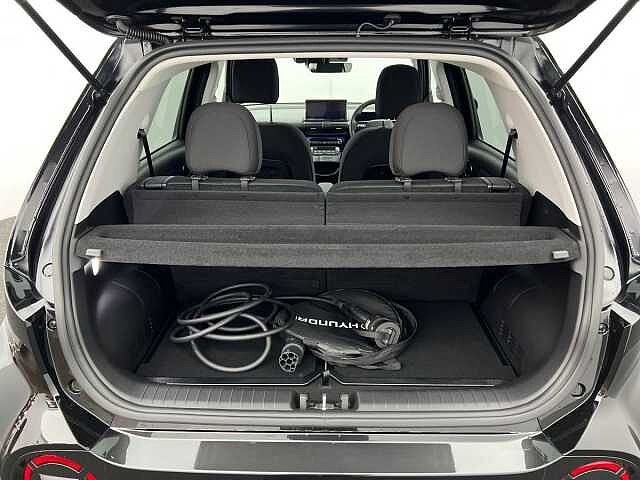 Hyundai INSTER 49kWh 02