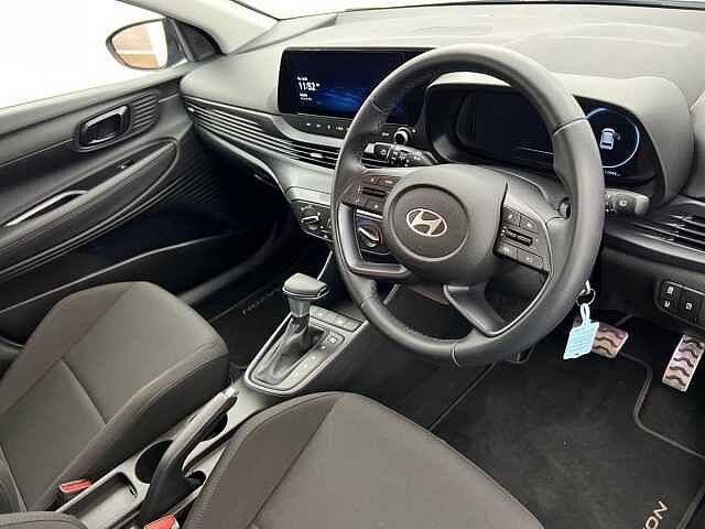 Hyundai BAYON 1.0 TGDi DCT Advance VIBRANT BLUE