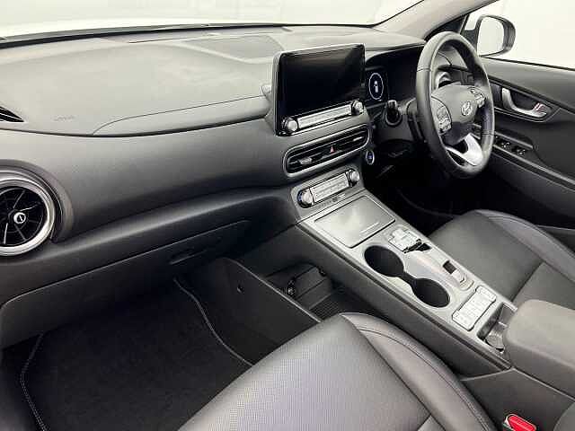 Hyundai KONA 64kWh Ultimate ATLAS WHITE