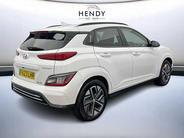 Hyundai KONA 64kWh Ultimate ATLAS WHITE