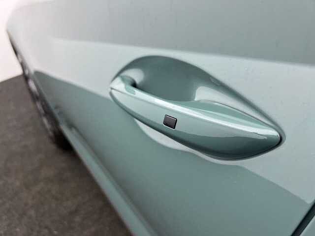 Hyundai BAYON 1.0 TGDi Premium 5dr DCT Automatic Petrol MANGROVE GREEN