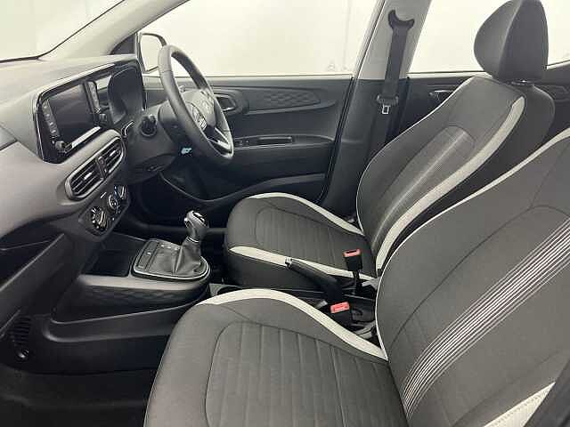 Hyundai I10 1.0 63 Nav Advance Petrol Auto