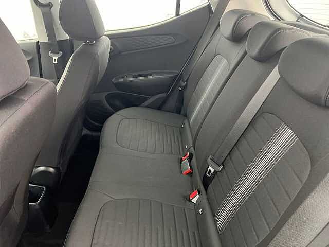 Hyundai I10 1.0 63 Nav Advance Petrol Auto